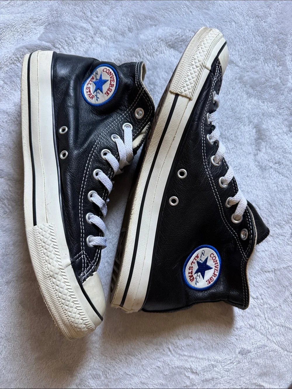 Converse Chuck Taylor All Star Leather High Top Black & White Sneakers - Picture 5 of 10